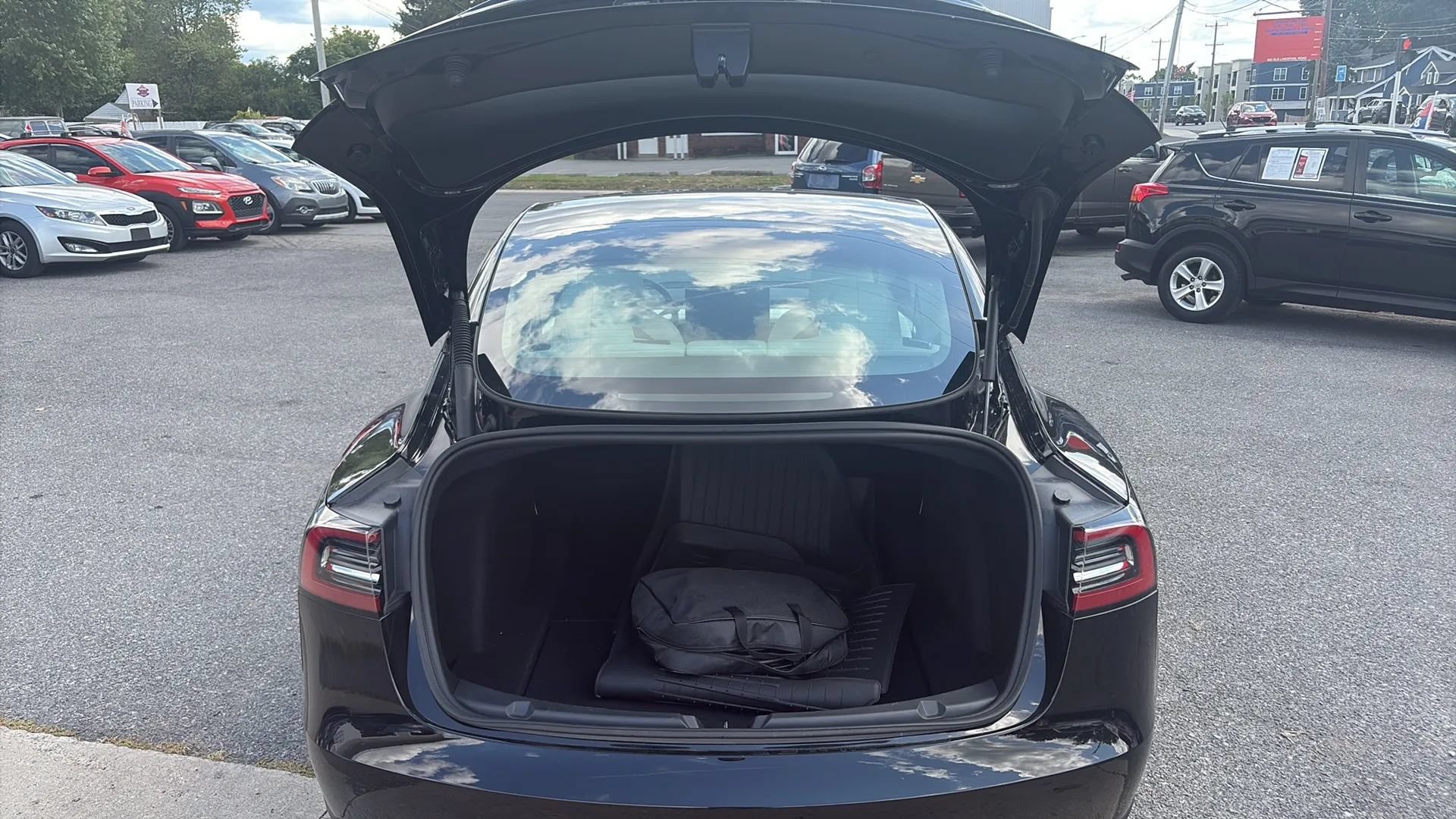 Used 2023 Tesla Model 3 Standard Range RWD image 14