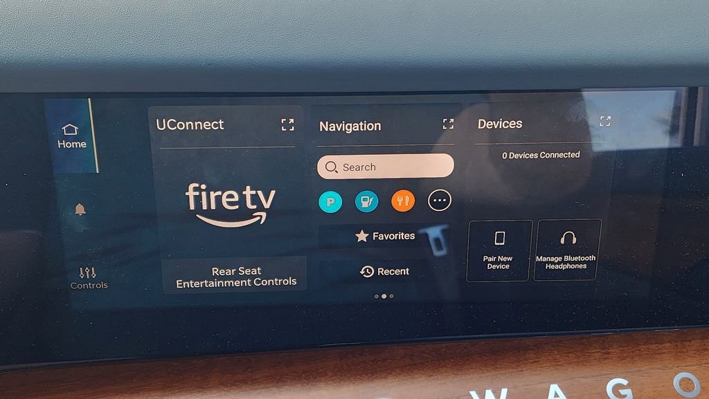 Used 2024 Jeep Grand Wagoneer L Series III w/ Rear Seat Video Group 1 AWD/4WD image 93