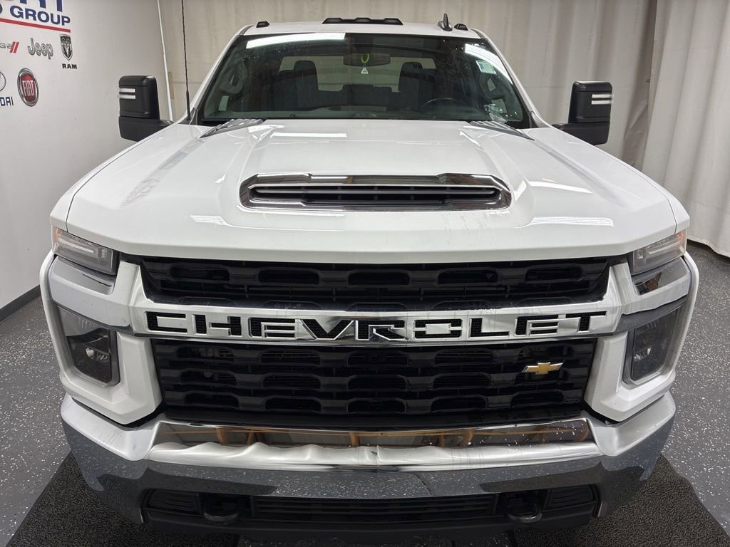 Used 2023 Chevrolet Silverado 3500 LT image 2
