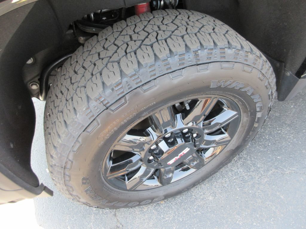 Certified 2025 GMC Sierra 2500 AT4 w/ AT4 Premium Plus Package AWD/4WD image 14