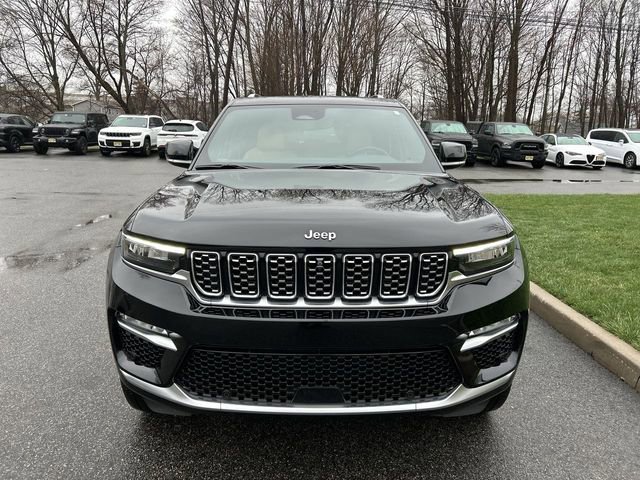 Used 2023 Jeep Grand Cherokee Summit AWD/4WD image 3