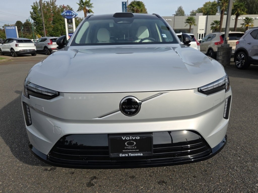 New 2025 Volvo EX90 Ultra w/ Protection Package Premier image 11