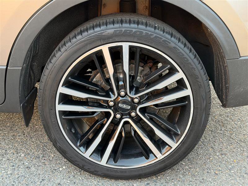 Used 2018 Lincoln MKC Reserve w/ Lincoln MKC Climate Package image 13