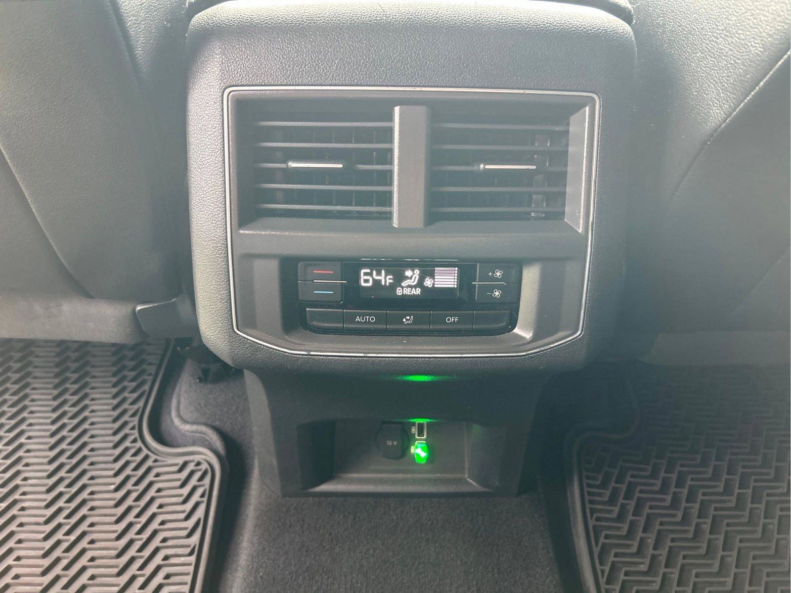 Used 2019 Volkswagen Atlas SE w/ Towing Package FWD image 34