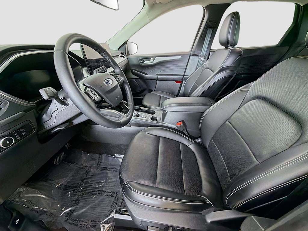 Used 2024 Ford Escape Platinum image 19