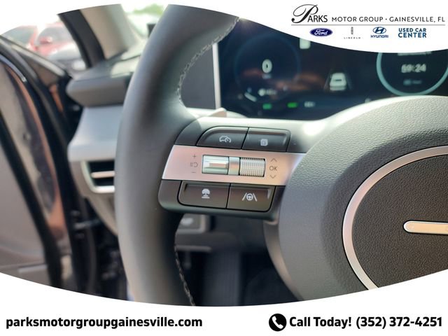 New 2025 Hyundai Sonata Limited FWD image 28