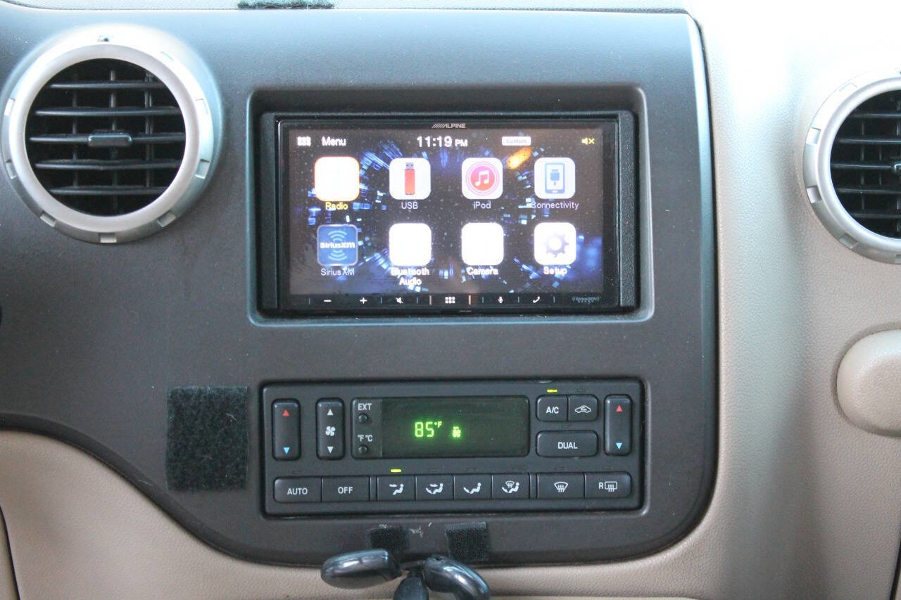 Used 2004 Ford Expedition Eddie Bauer RWD image 39