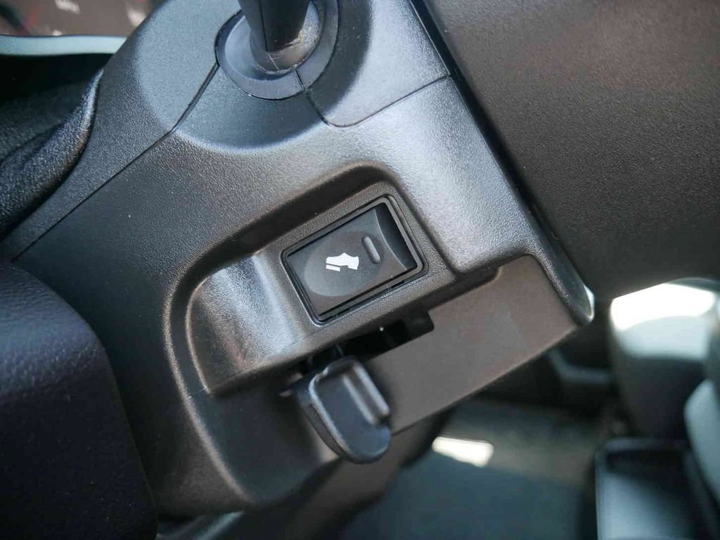 Used 2022 RAM 3500 Big Horn w/ Level C Equiment Group AWD/4WD image 39