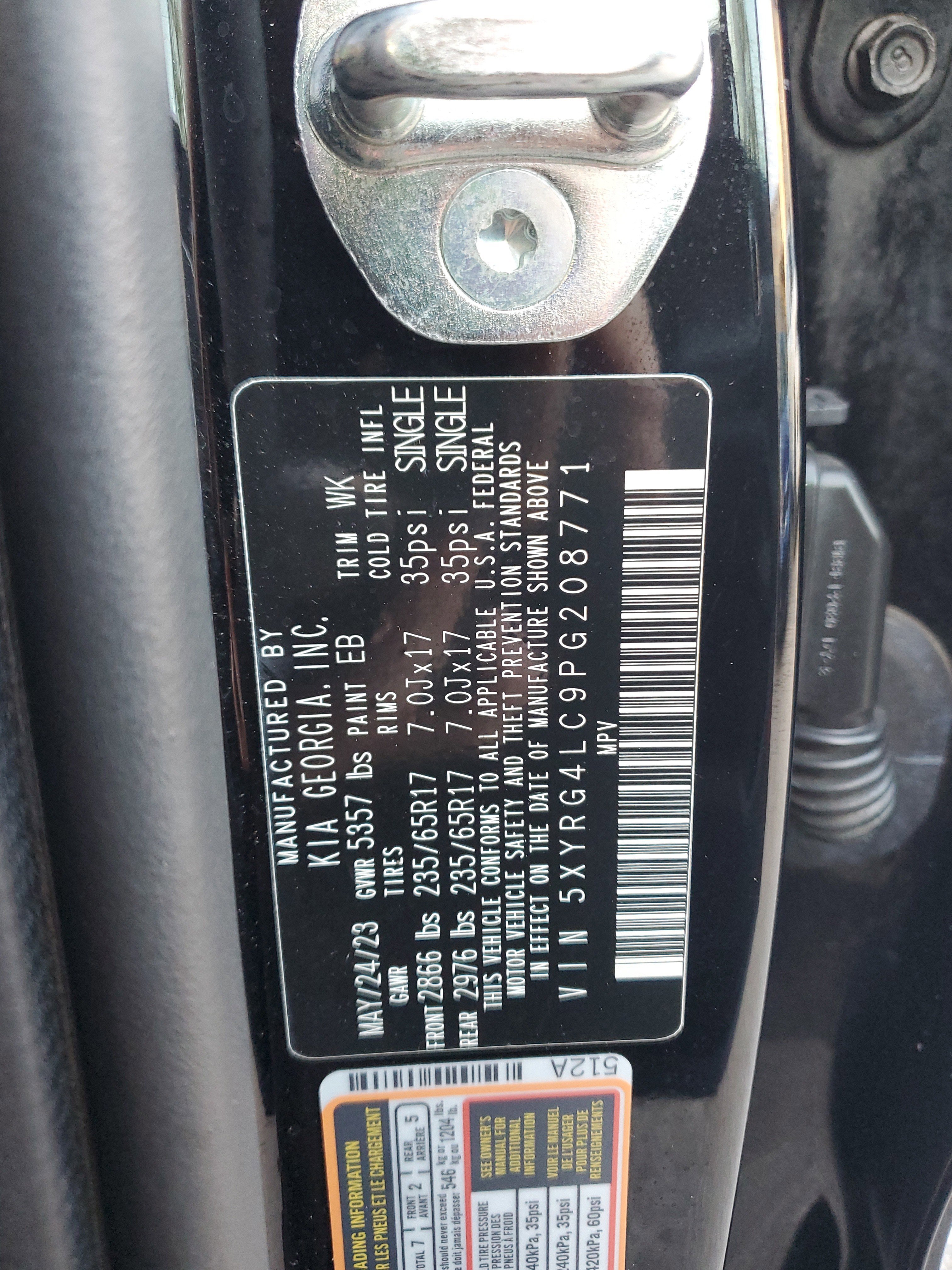 Certified 2023 Kia Sorento LX image 33