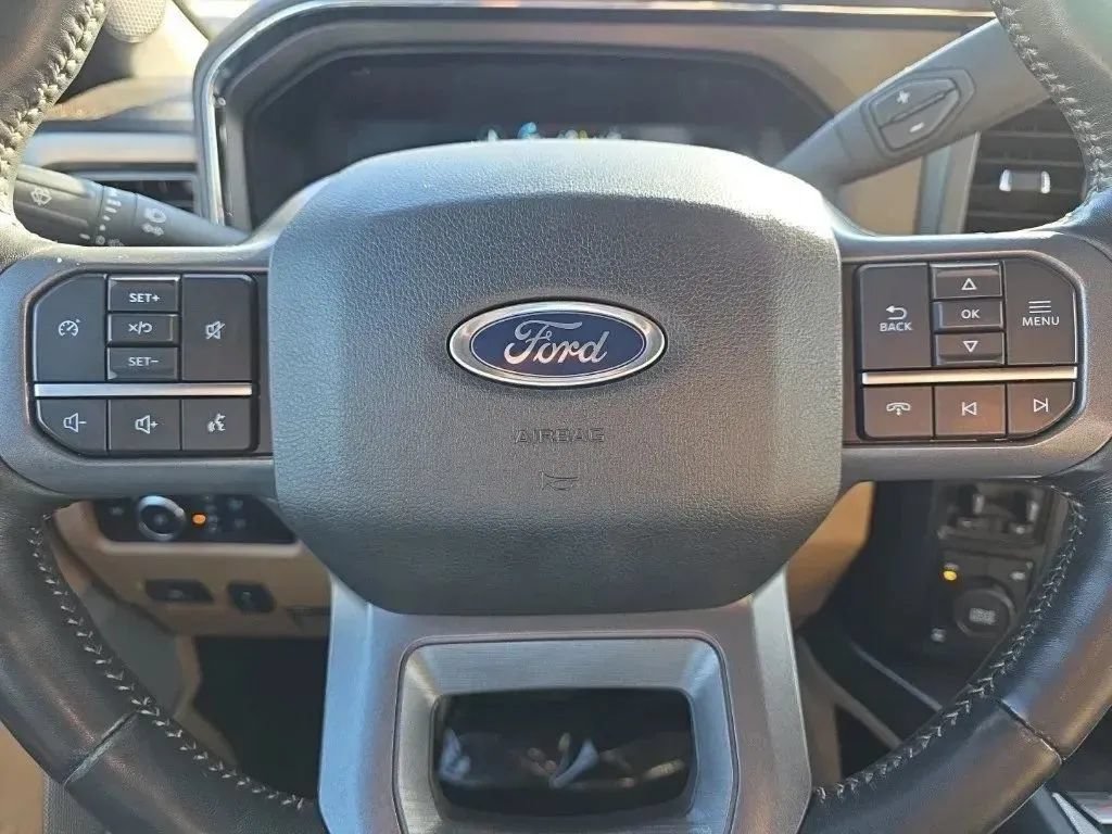 Used 2023 Ford F250 Lariat w/ Chrome Package AWD/4WD image 24