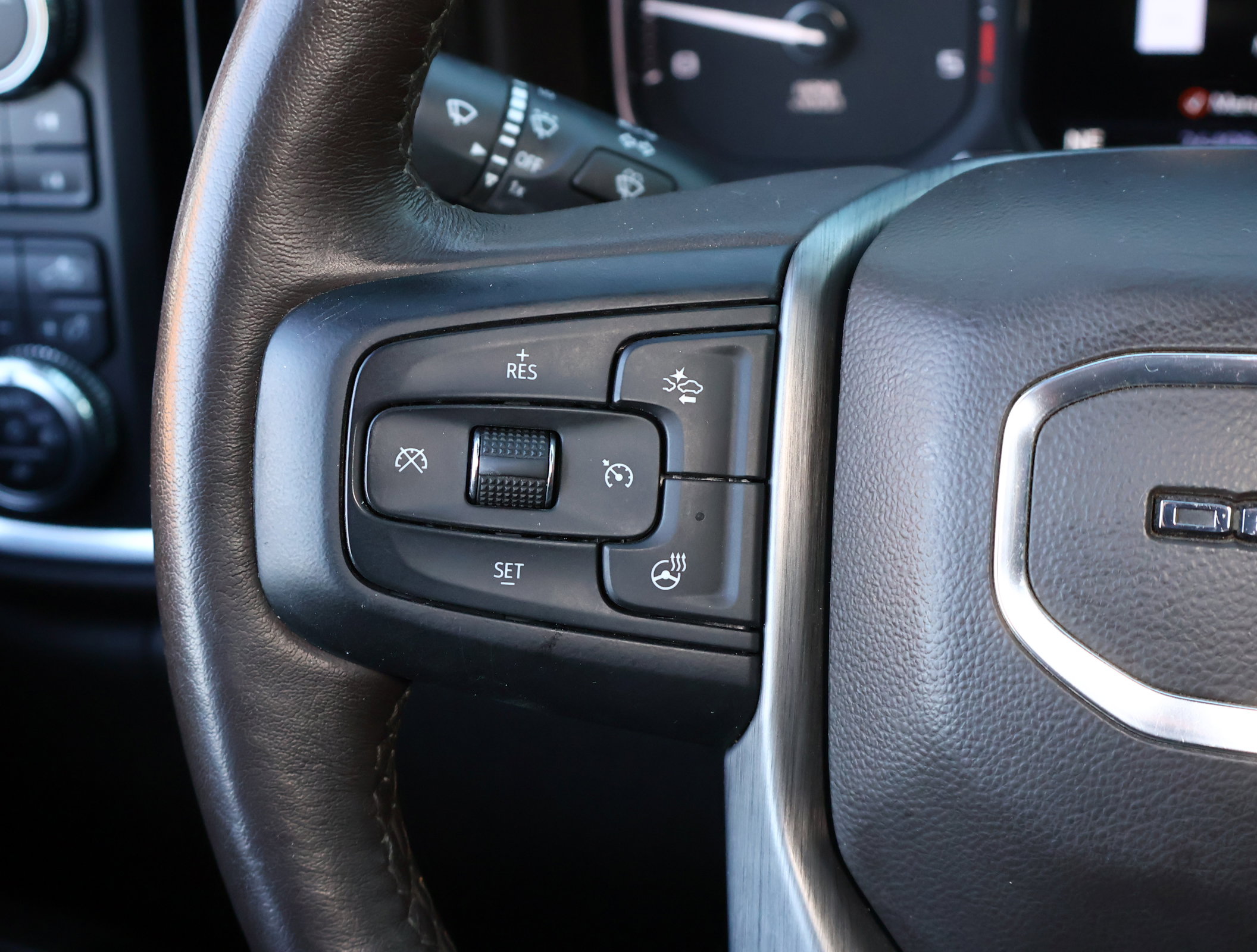 Used 2023 GMC Sierra 2500 Denali image 15