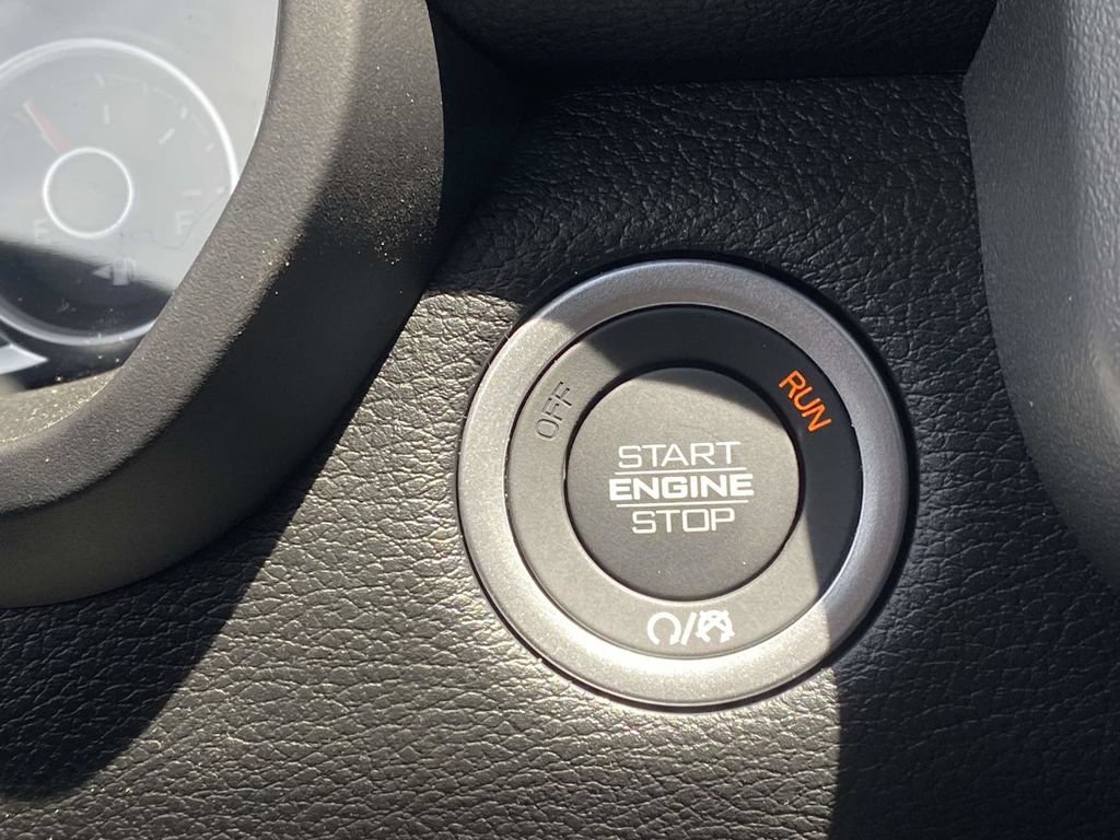 New 2026 RAM 1500 Express AWD/4WD image 49