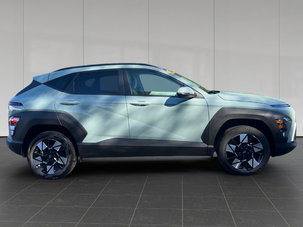 Used 2025 Hyundai Kona SEL AWD/4WD image 6
