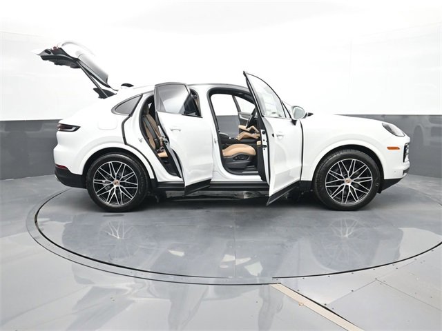 New 2026 Porsche Cayenne Coupe image 34