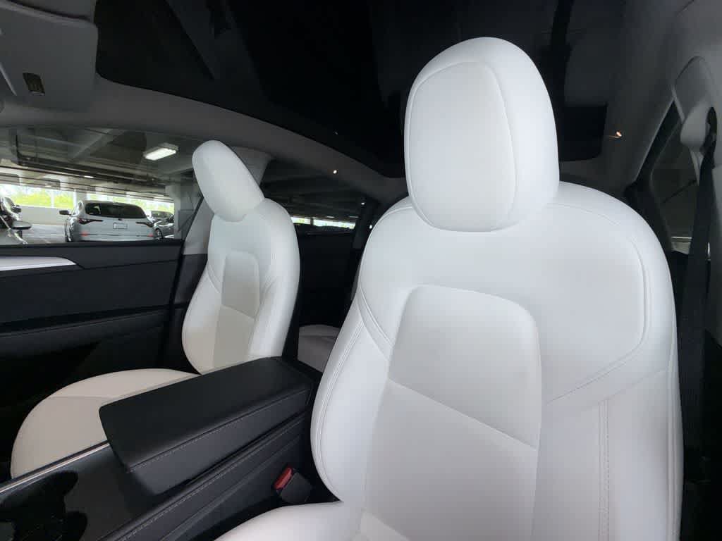 Used 2025 Tesla Model Y Performance AWD/4WD image 14