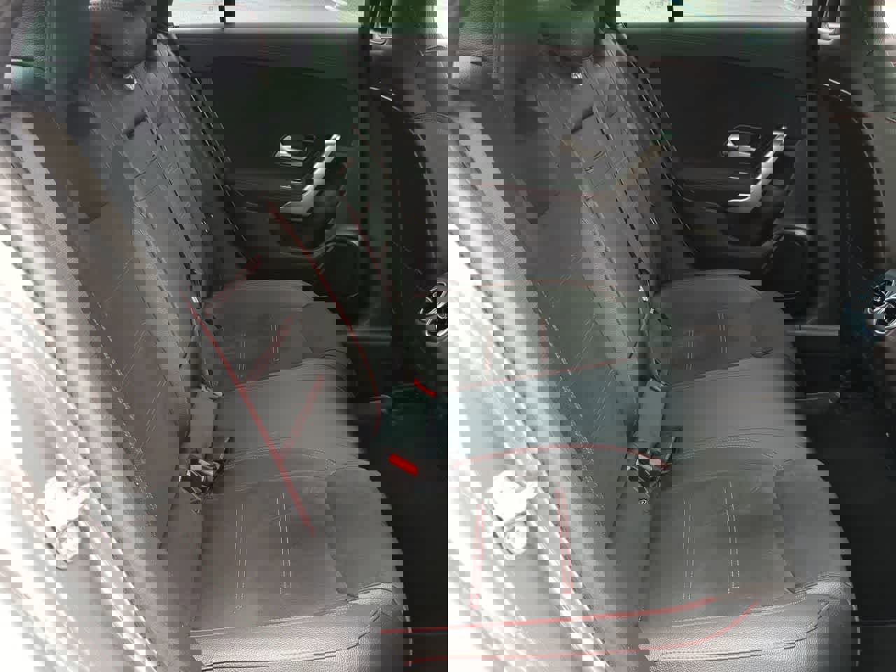 Used 2024 Mercedes-Benz CLA 250 image 21