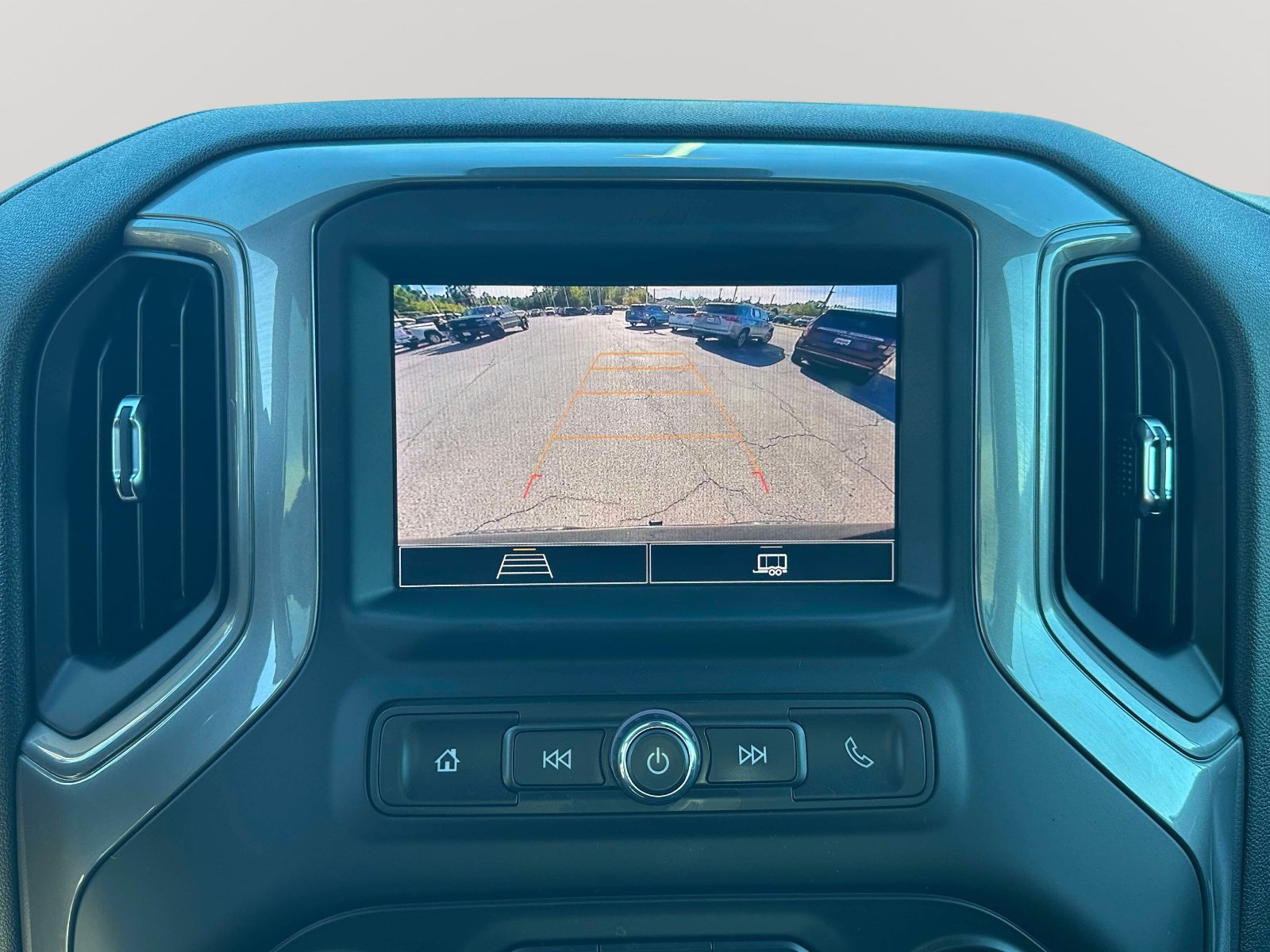 Used 2023 Chevrolet Silverado 1500 Custom AWD/4WD image 10