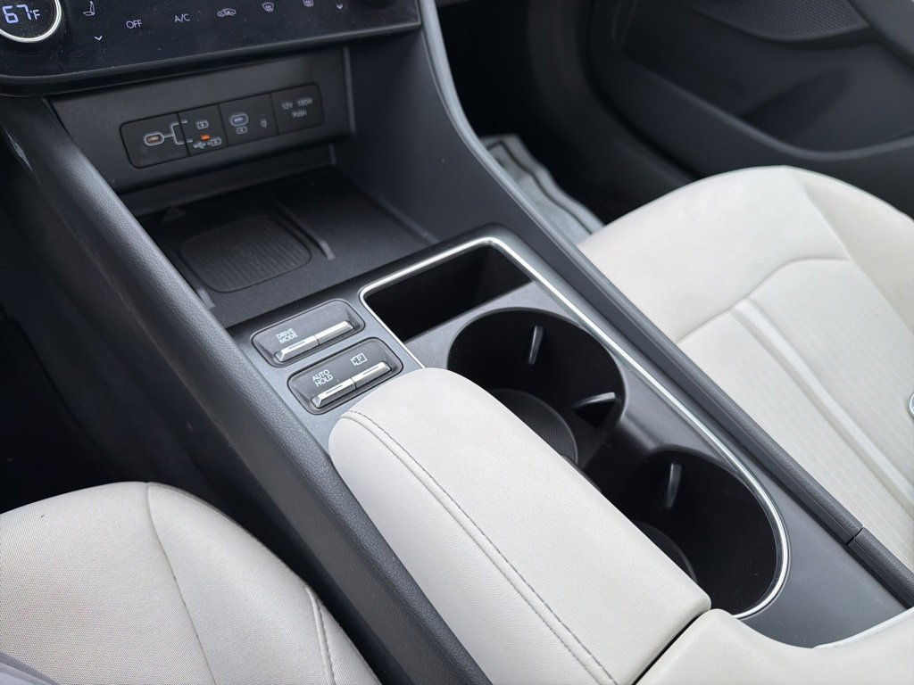 Certified 2024 Hyundai Sonata SEL w/ Convenience Package image 28