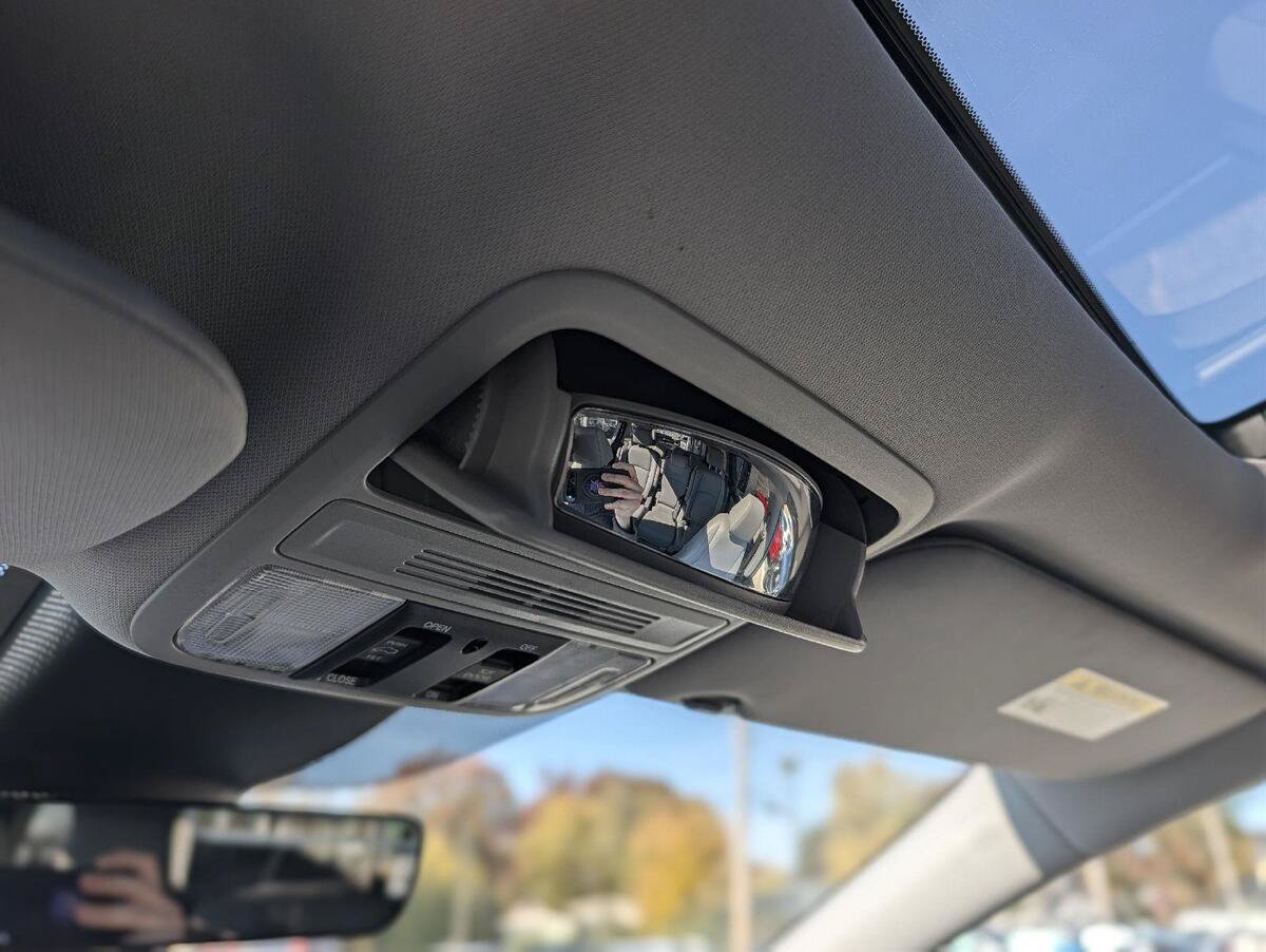 Used 2021 Honda Odyssey EX-L image 29