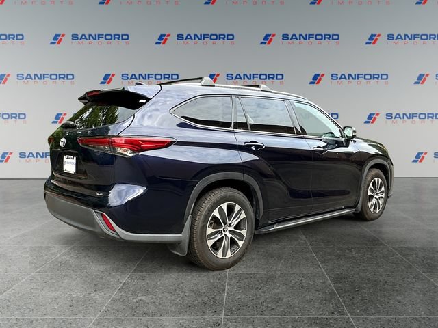 Used 2020 Toyota Highlander XLE FWD image 5