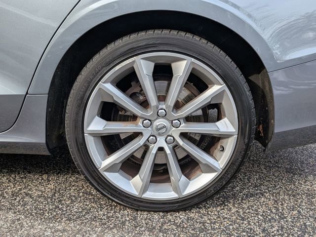 Used 2021 Volvo S60 T6 Momentum image 30
