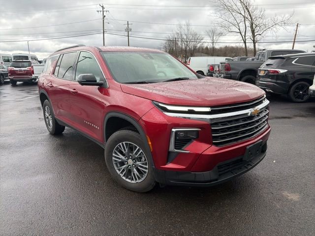 Used 2024 Chevrolet Traverse LT w/ LPO, Floor Liner Package image 1
