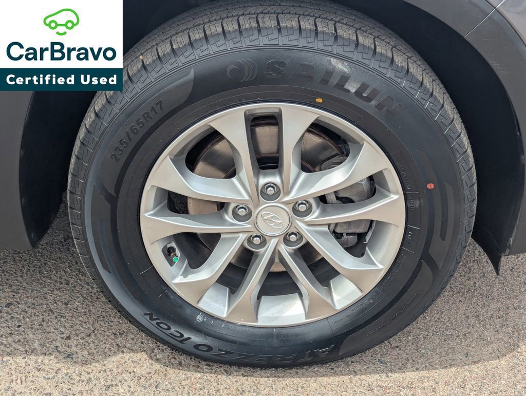 Used 2019 Hyundai Santa Fe SE FWD image 9