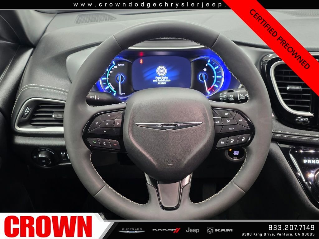 Certified 2022 Chrysler Pacifica Touring-L w/ S Appearance Package image 19
