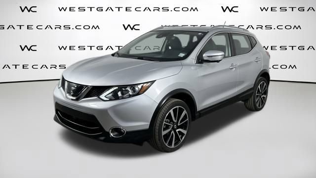 Used 2017 Nissan Rogue Sport SL w/ SL Premium Package image 1