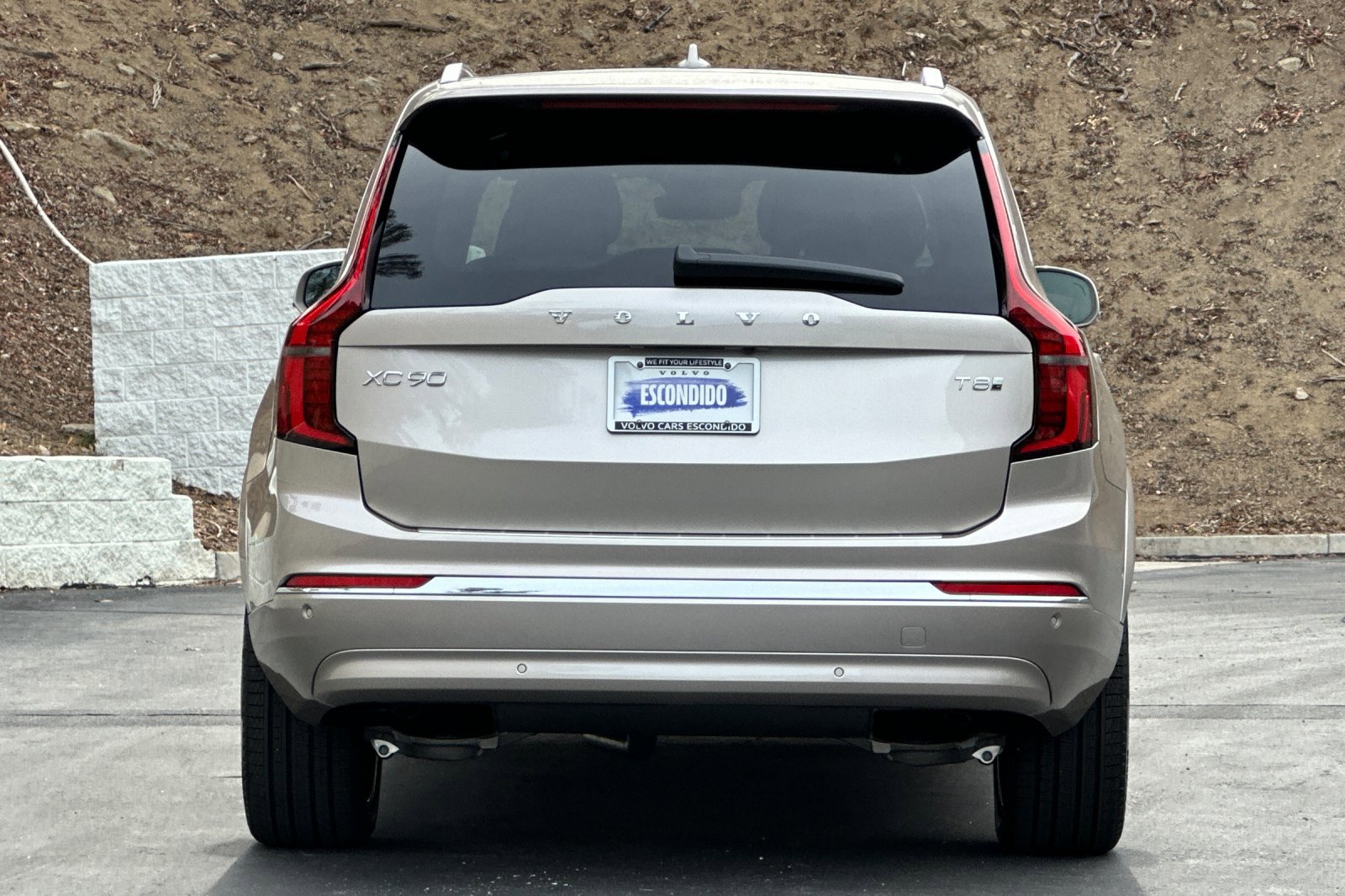 New 2026 Volvo XC90 T8 Plus AWD/4WD image 6