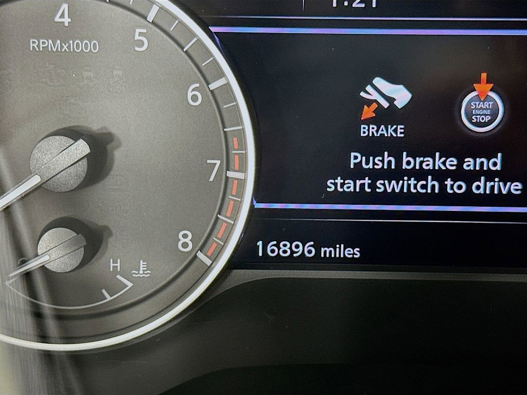 Certified 2025 Nissan Pathfinder SL w/ SL Premium Package image 19