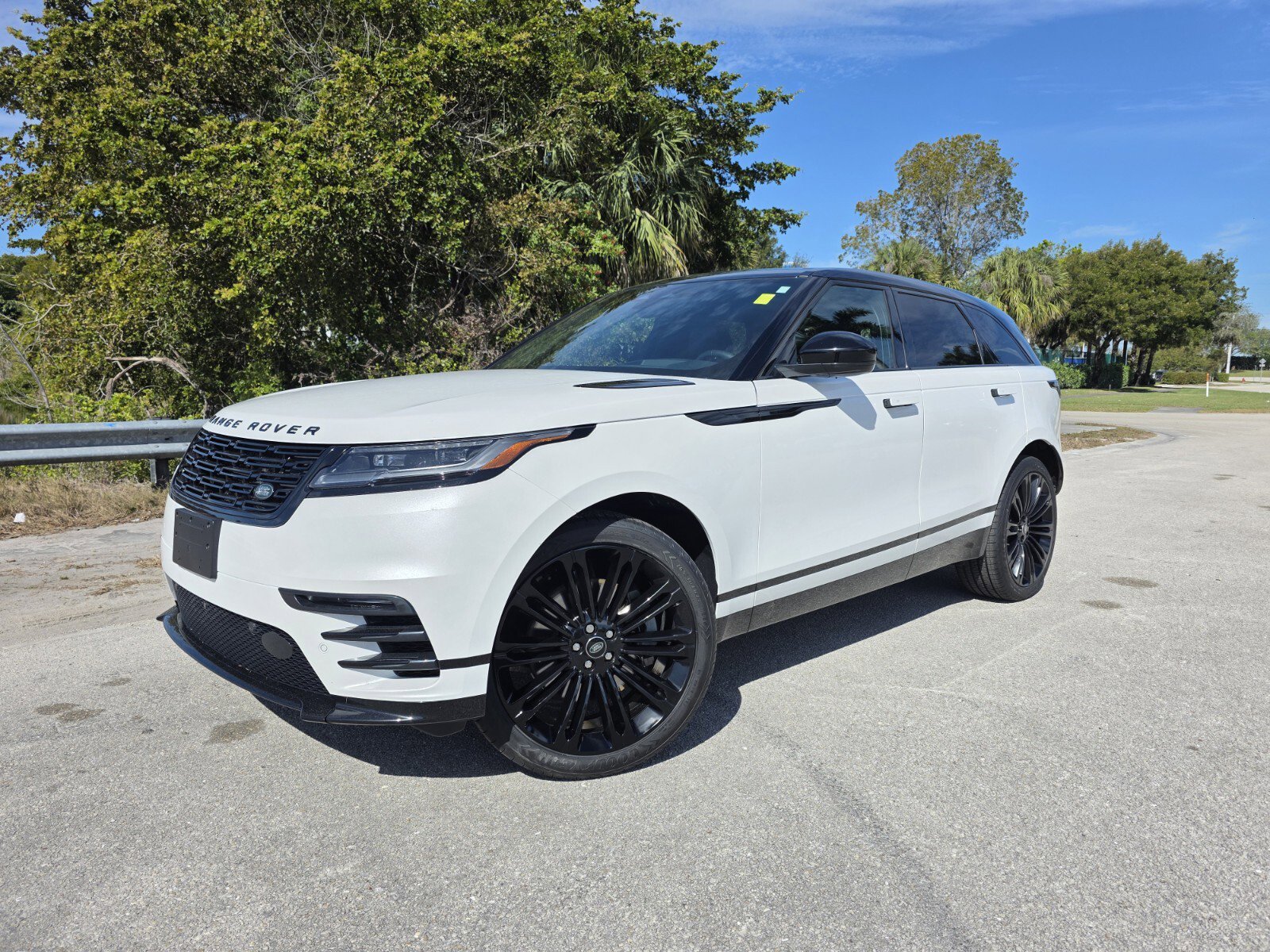 Certified 2024 Land Rover Range Rover Velar Dynamic SE video 1