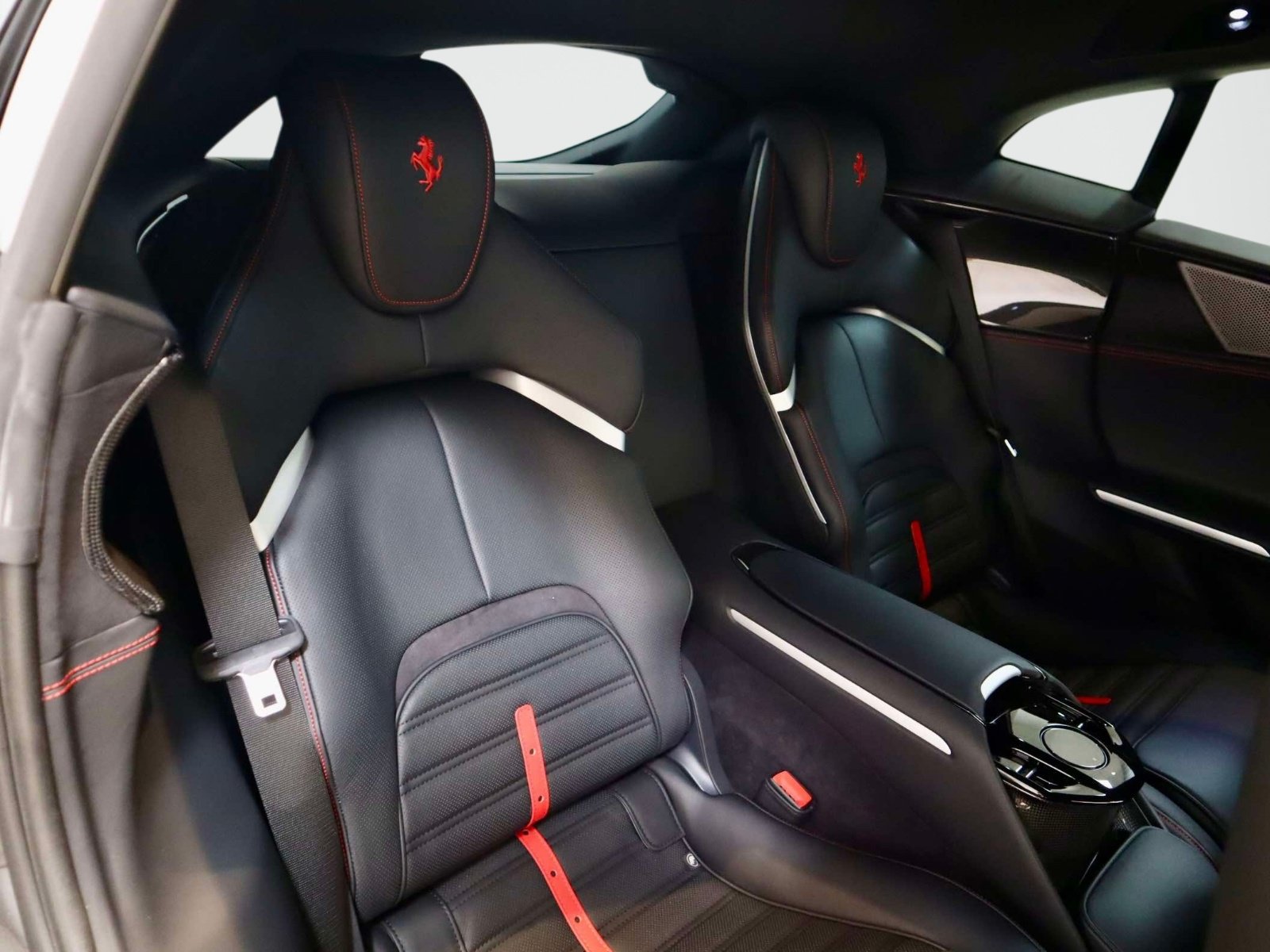 Certified 2025 Ferrari Purosangue AWD/4WD image 16
