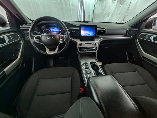 Certified 2023 Ford Explorer XLT w/ Class IV Trailer Tow Package AWD/4WD image 7