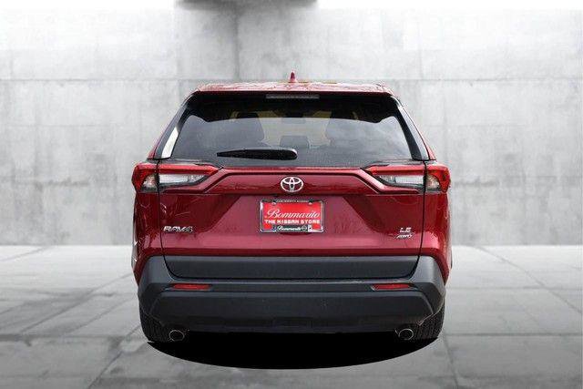 Used 2024 Toyota RAV4 LE image 6