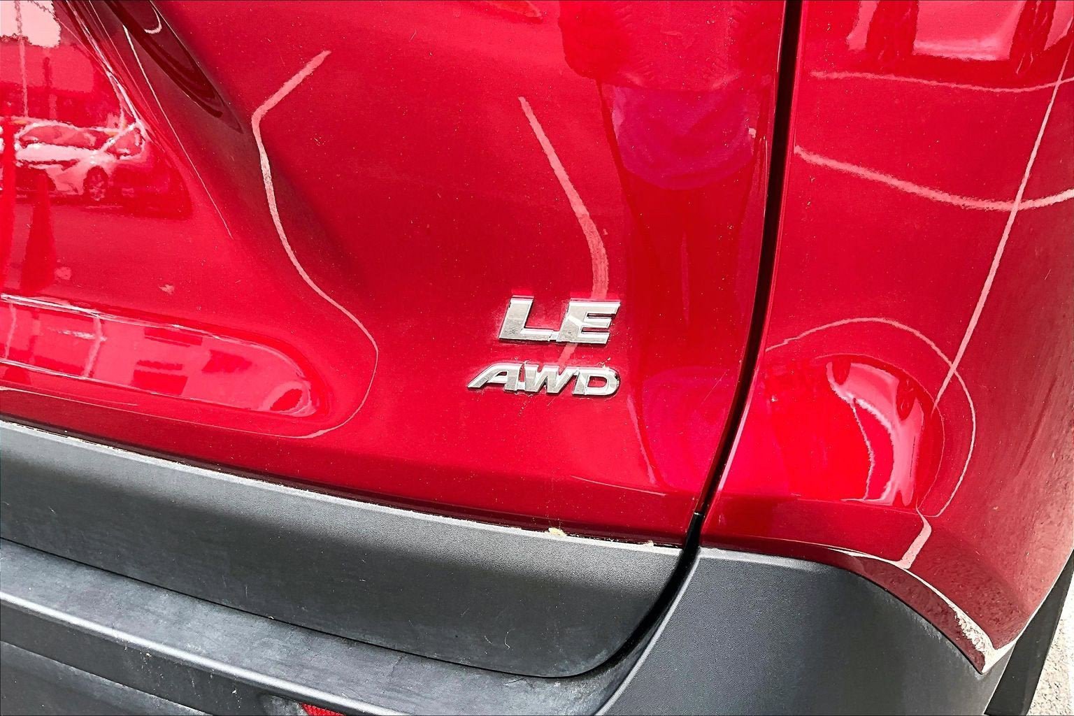 Used 2024 Toyota RAV4 LE AWD/4WD image 8
