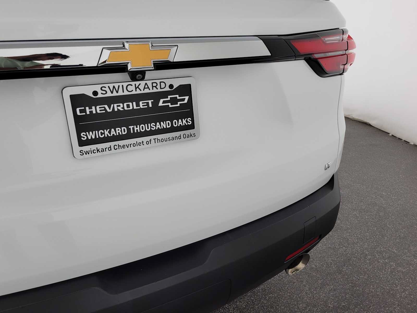 Used 2023 Chevrolet Traverse LT FWD image 13