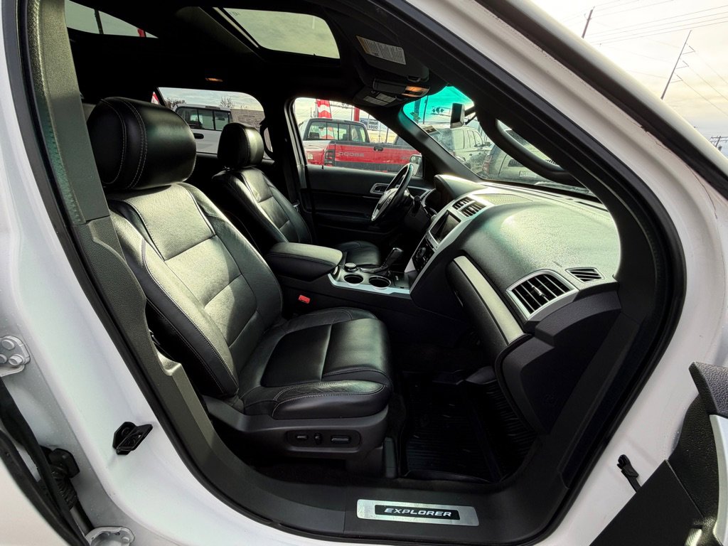 Used 2014 Ford Explorer Sport w/ Equipment Group 401A AWD/4WD image 8