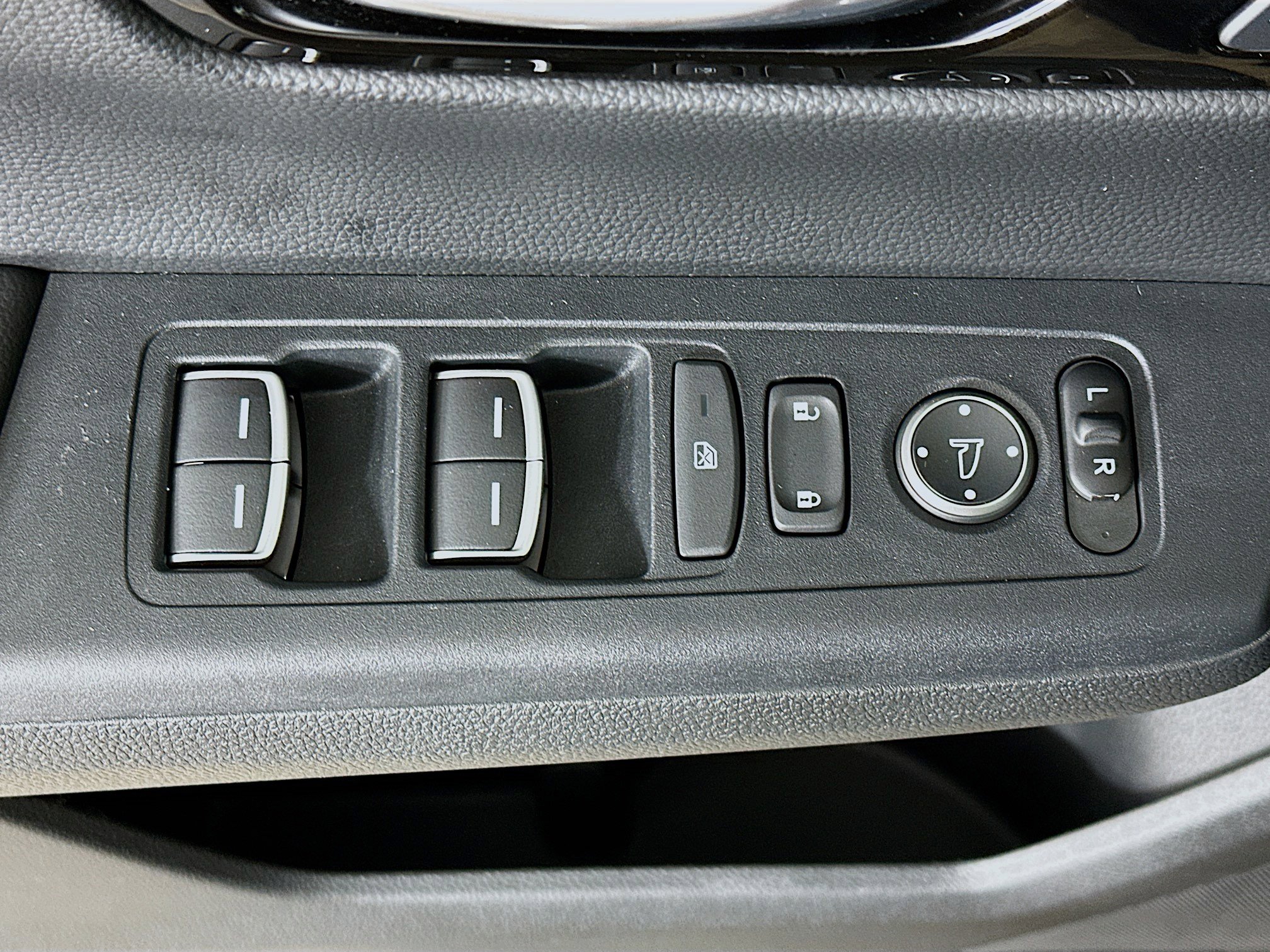 Used 2024 Honda CR-V EX-L image 15