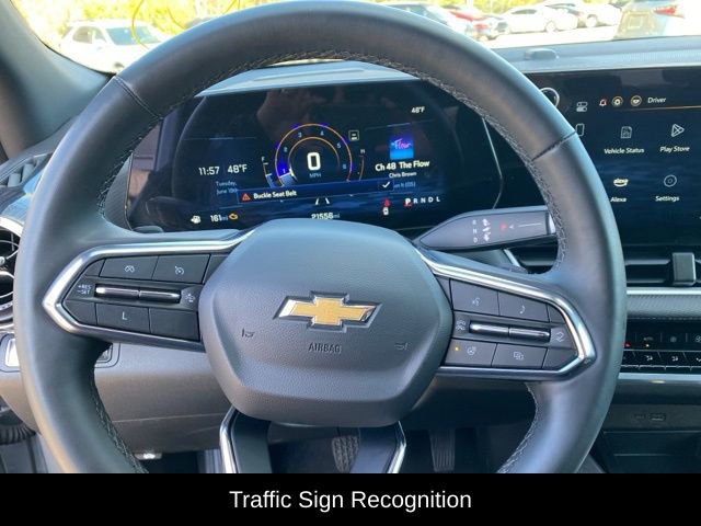 Used 2025 Chevrolet Equinox LT w/ Convenience Package II image 17