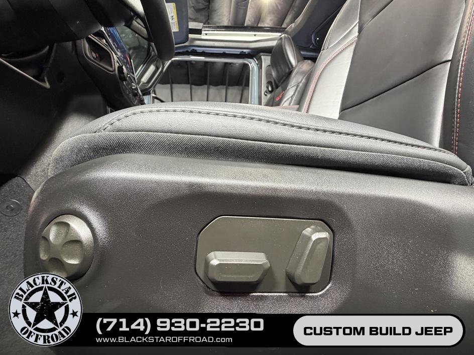 Used 2026 Jeep Wrangler Unlimited Rubicon AWD/4WD image 22