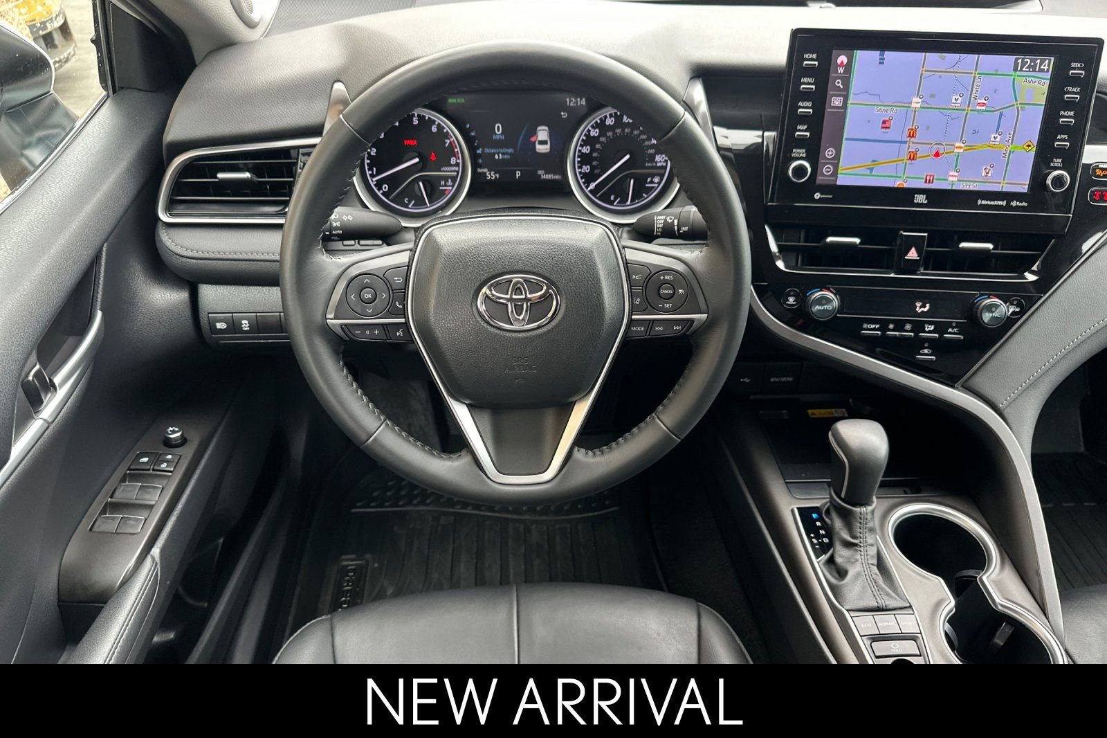 Used 2023 Toyota Camry XLE image 16