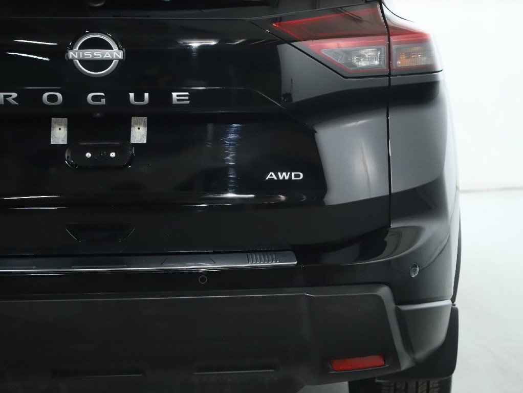 Certified 2026 Nissan Rogue SV w/ Cold Weather Package image 44