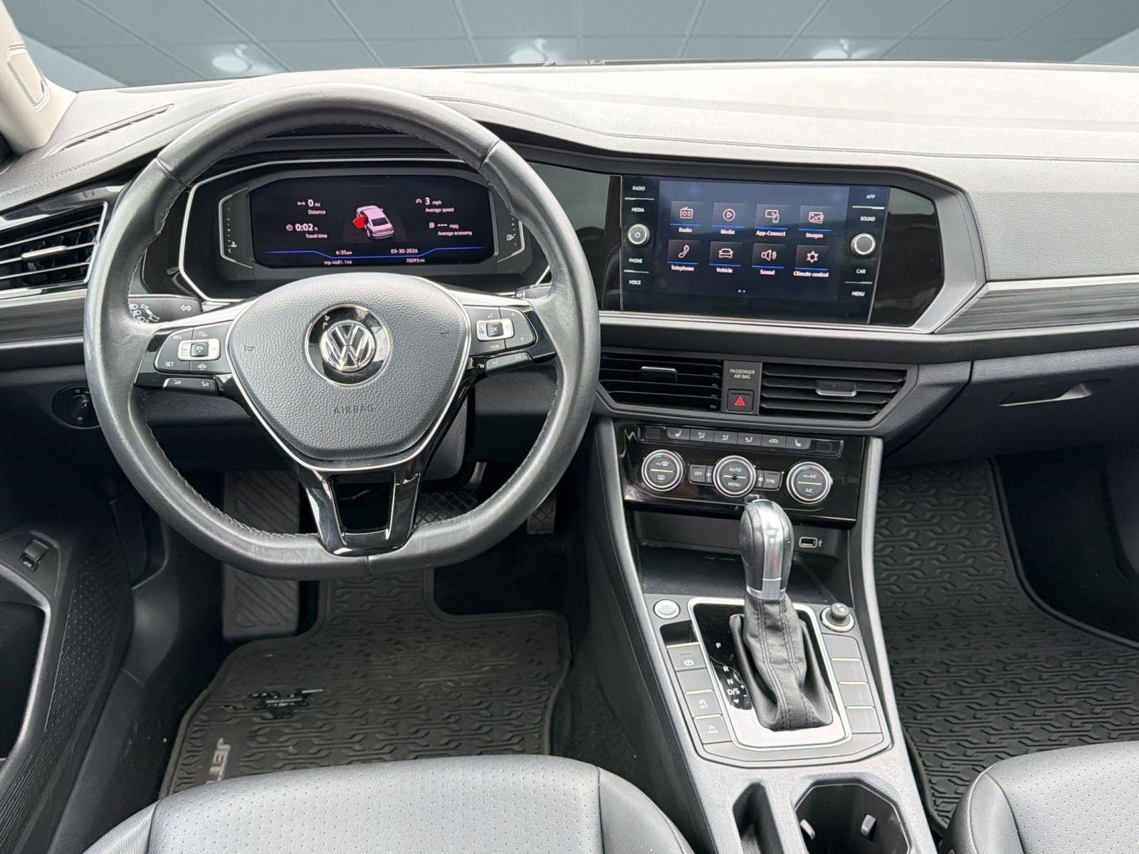 Used 2019 Volkswagen Jetta SEL FWD image 25