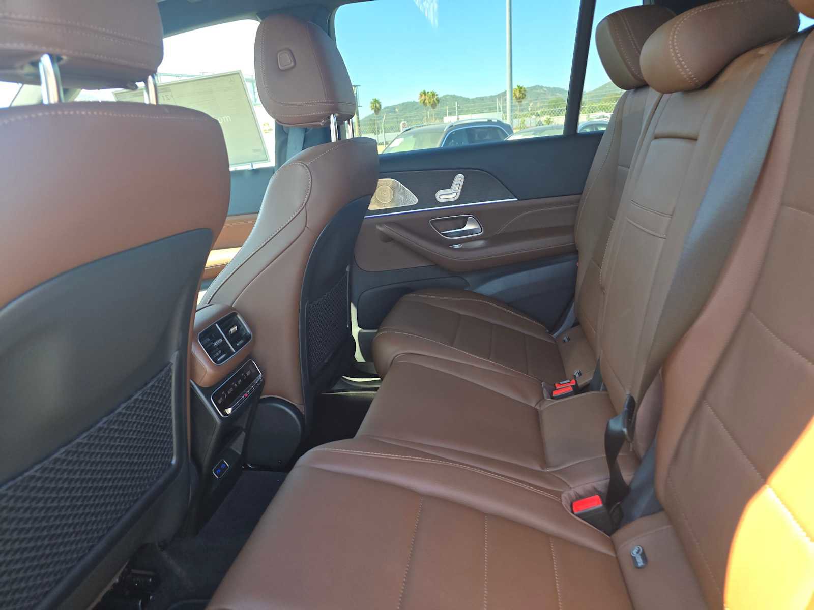 New 2025 Mercedes-Benz GLS 450 4MATIC image 18