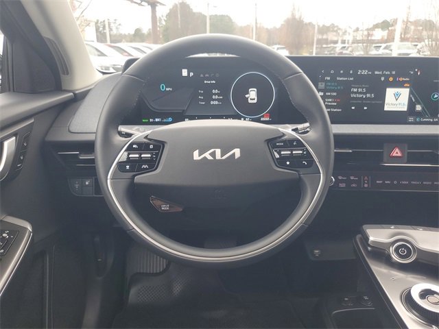 Certified 2022 Kia EV6 Light image 10