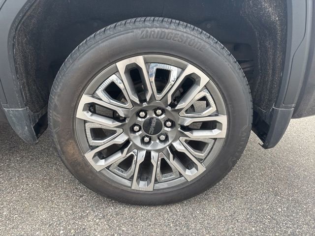 Used 2024 GMC Sierra 1500 Denali Ultimate image 2