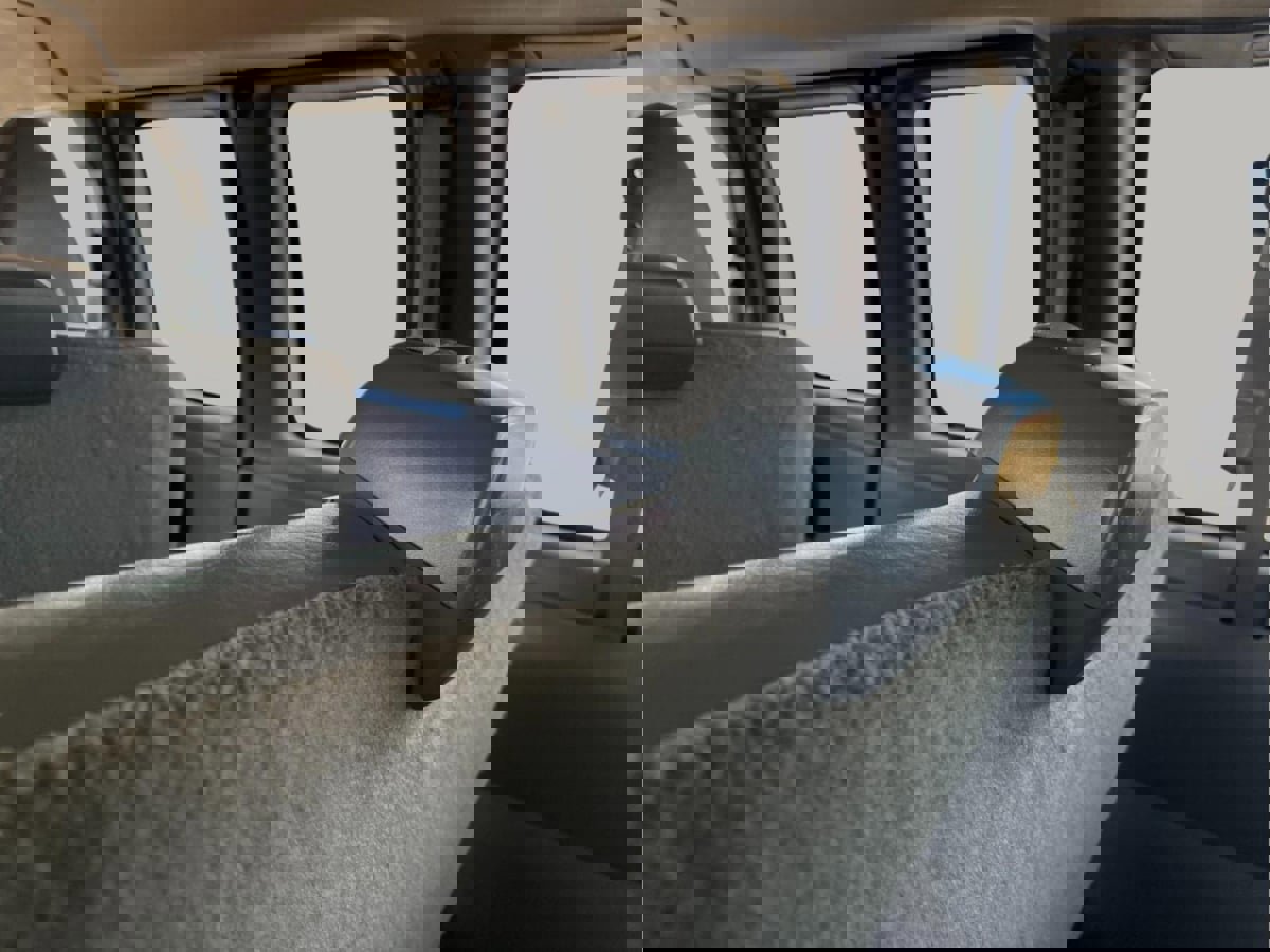 Used 2020 Chevrolet Express 3500 LS image 30