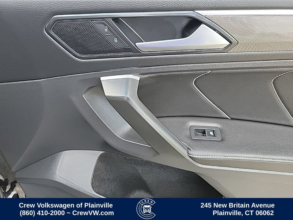 Certified 2024 Volkswagen Tiguan SE R-Line AWD/4WD image 42