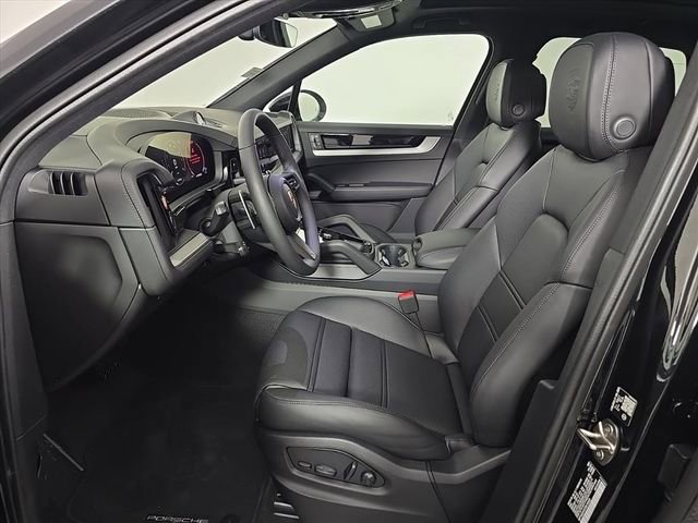 Certified 2026 Porsche Cayenne E-Hybrid image 5